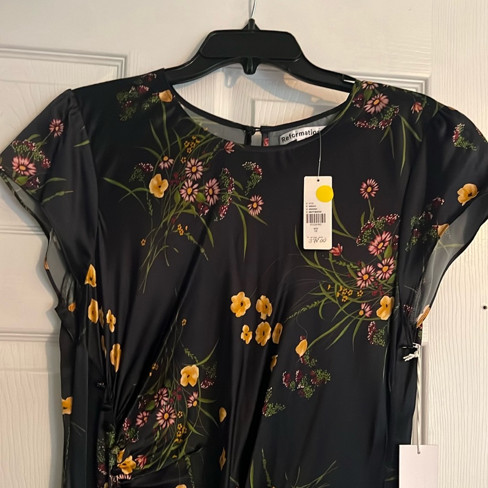 COPY - This stunning stretch silk long maxi is just gorgeous with tags